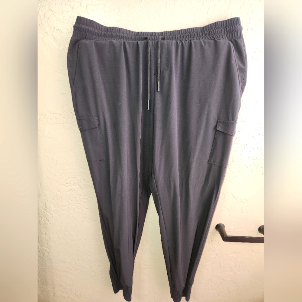 Kindred Bravely - Maternity Women's Black Cargo Joggers